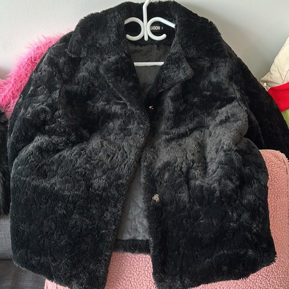 Black coat - Picture 4 of 4